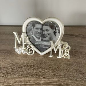 Mr & Mrs Photo Frame NWT